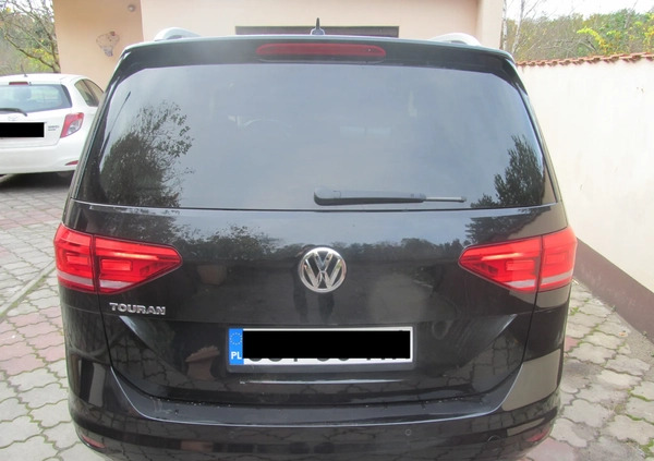 Volkswagen Touran cena 58900 przebieg: 215000, rok produkcji 2016 z Gdynia małe 56